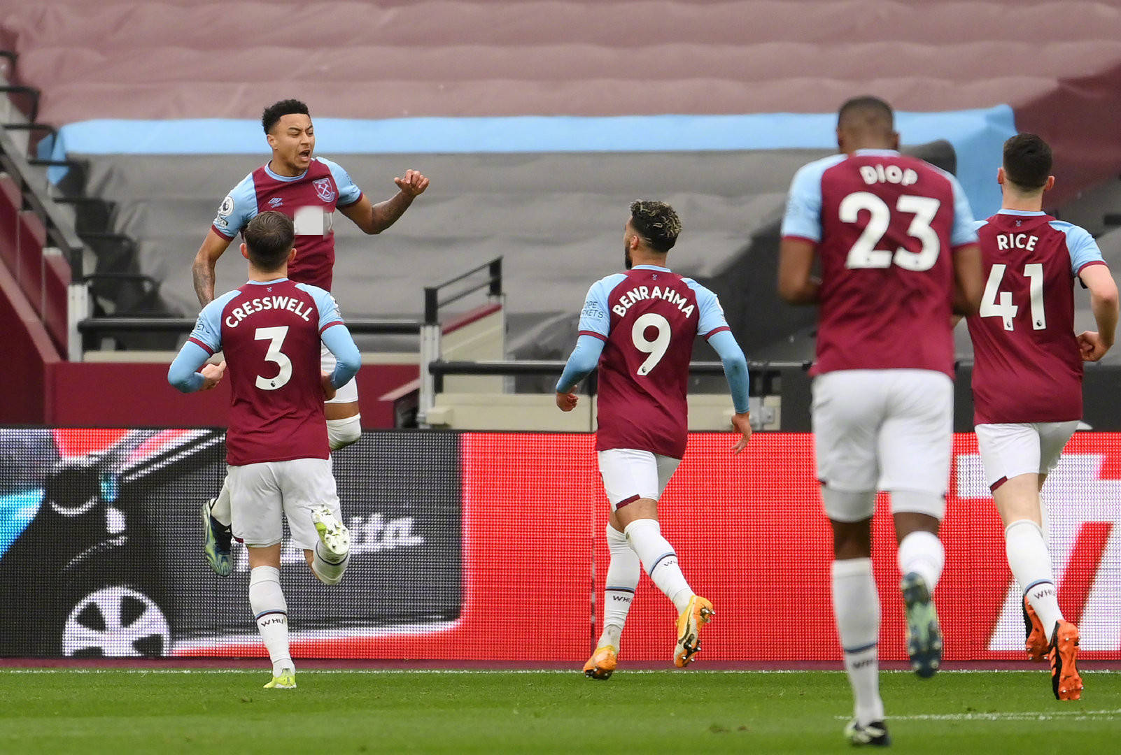 让我们拭目 让我们拭目