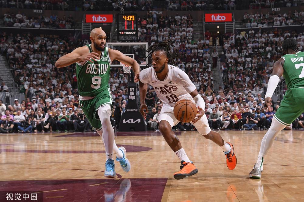 随着一系列 随着一系列